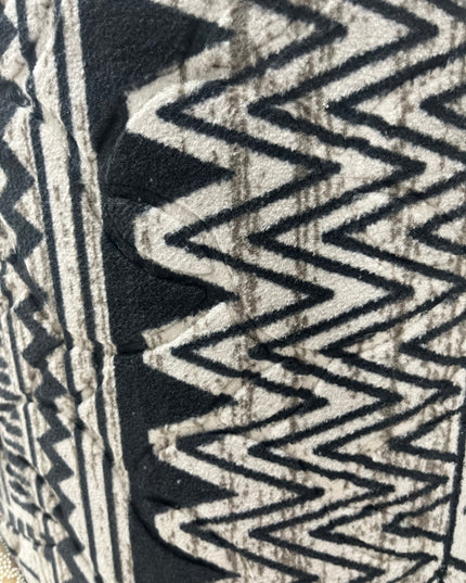 Tapis sur mesure "tribal noir" Ardasia