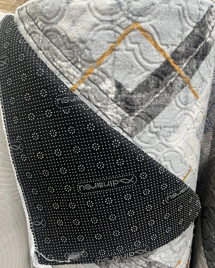 Tapis sur mesure "chevron dorée" Ardasia