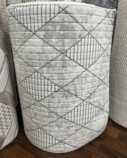 Tapis sur mesure "Losange linéaire" Ardasia