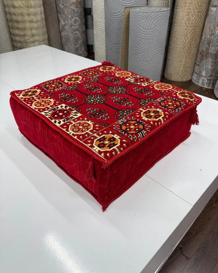 Table basse en mousse « perse rouge » Sedirhan
