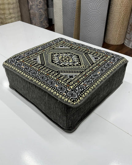 Table basse en mousse « Oriental gris » Sedirhan