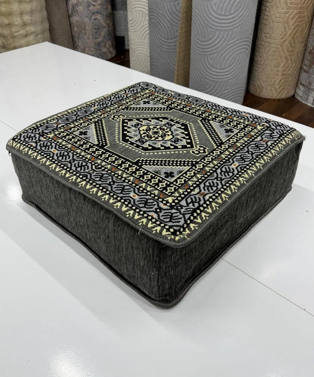 Table basse en mousse « Oriental gris » Sedirhan