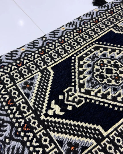 dossier d'angle " oriental bleu nuit " pour sark kose Sedirhan