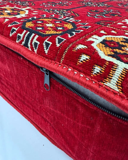 Table basse en mousse « perse rouge » Sedirhan