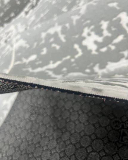 Tapis sur mesure "soft tigré gris" Ardasia